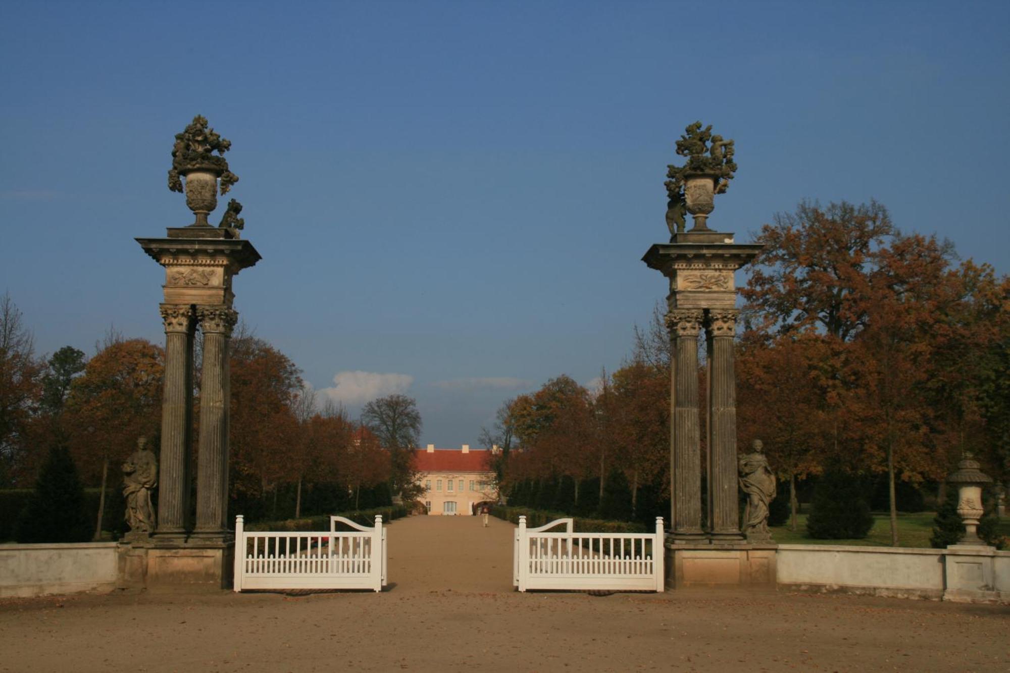 Pension Am Rheinsberger Schlosspark Esterno foto
